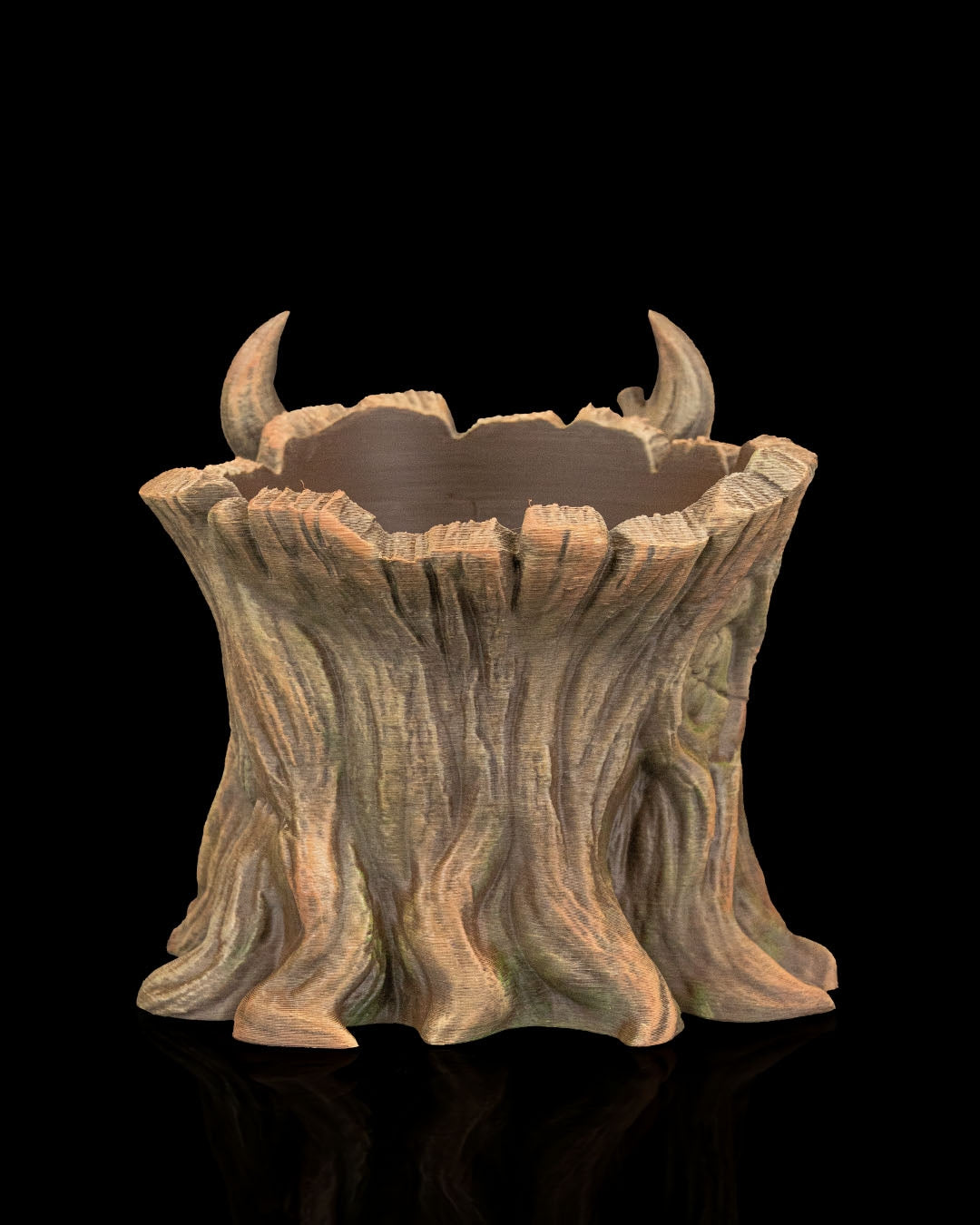 Grove Keeper – Dragon Head Planter for Mythical Greenery