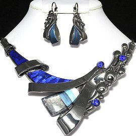 Line Necklace Earrings Set