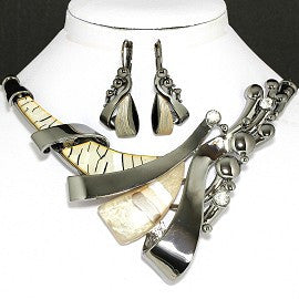 Line Necklace Earrings Set