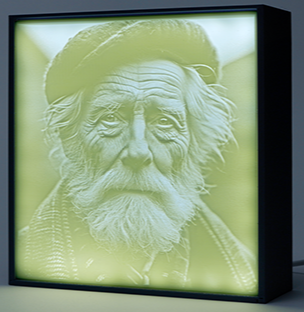 3D Printed Lithophane Photo Lamp